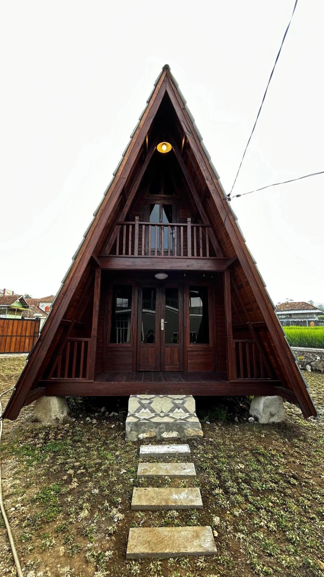 Duaempat Bandung